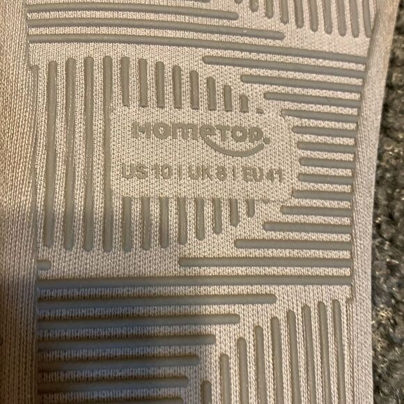 HomeTop Size 10 one piece curly fur memory foam indoor bootie slipper - Picture 9 of 15